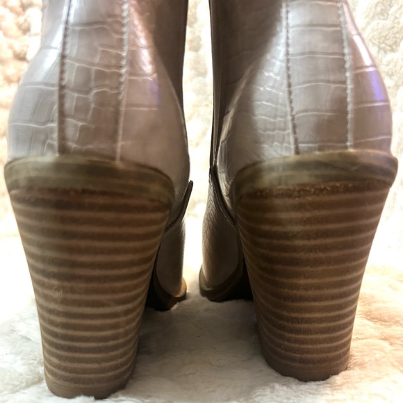 Barn Babe faux crocodile block chunky heel ankle boots women’s size 7.5 - Picture 9 of 12